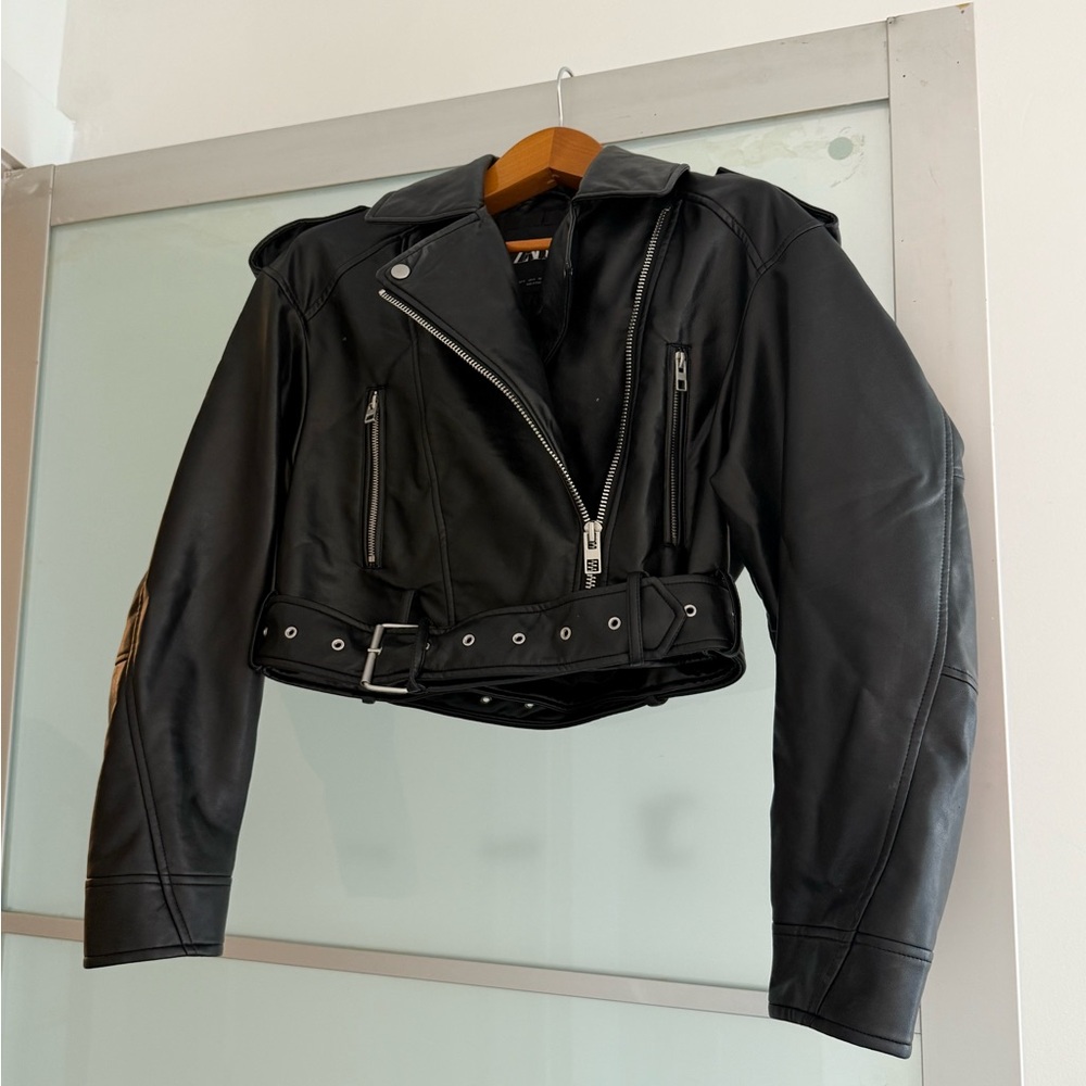 Zara Black Cropped Leather Jacket